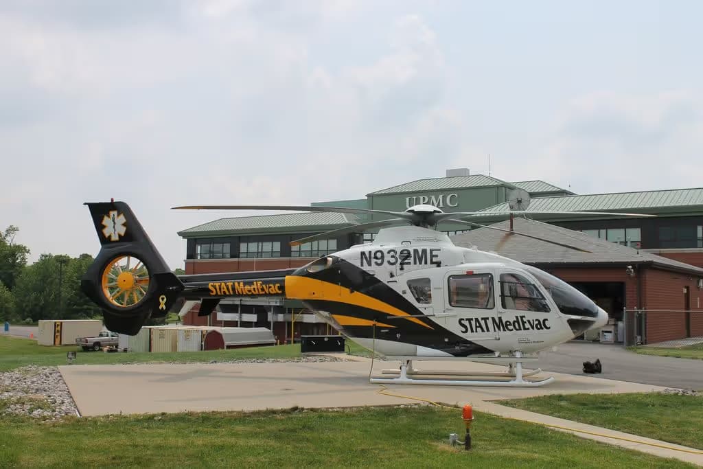 N932ME — Helicopter