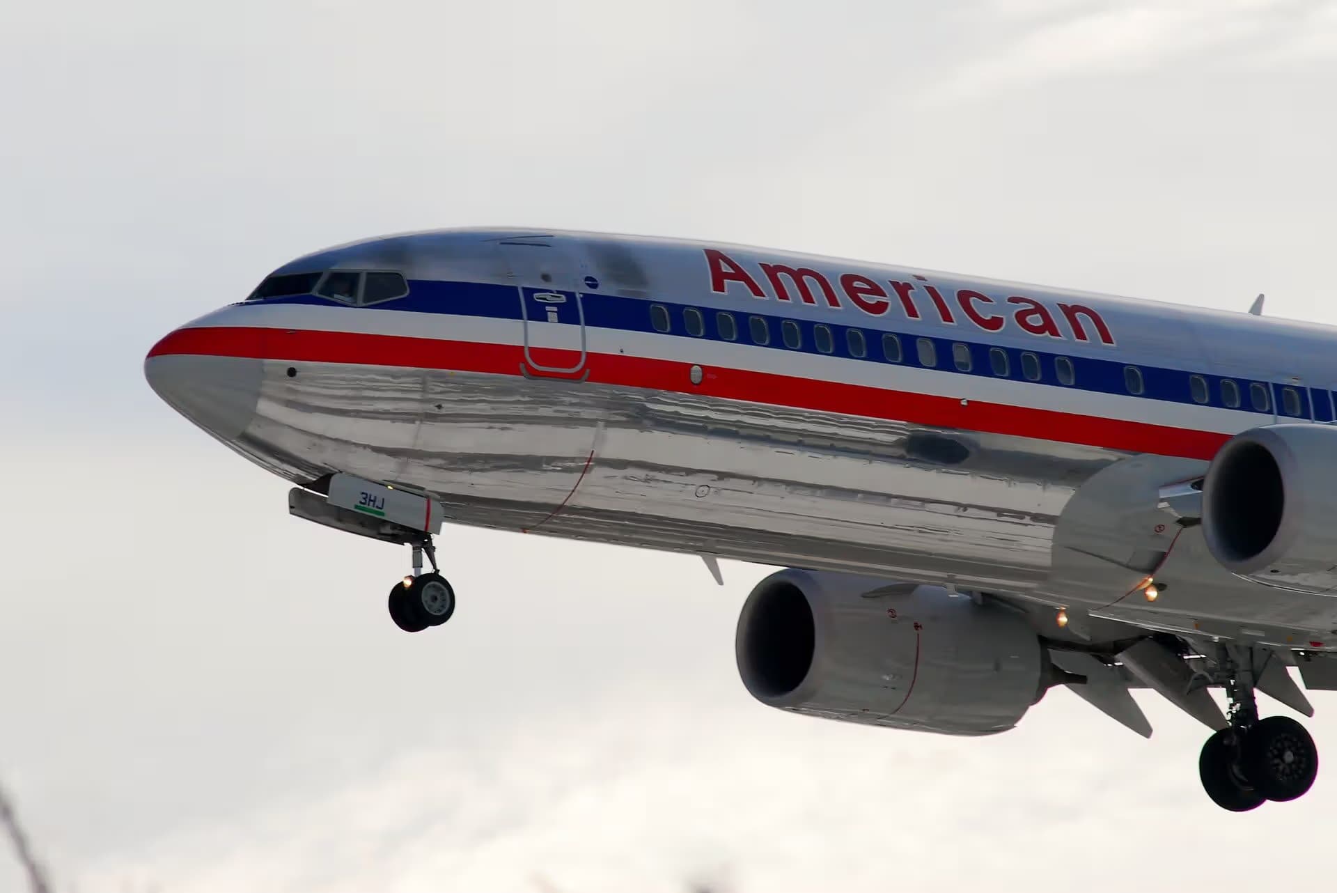 N876NN — Twin-engine aircraft