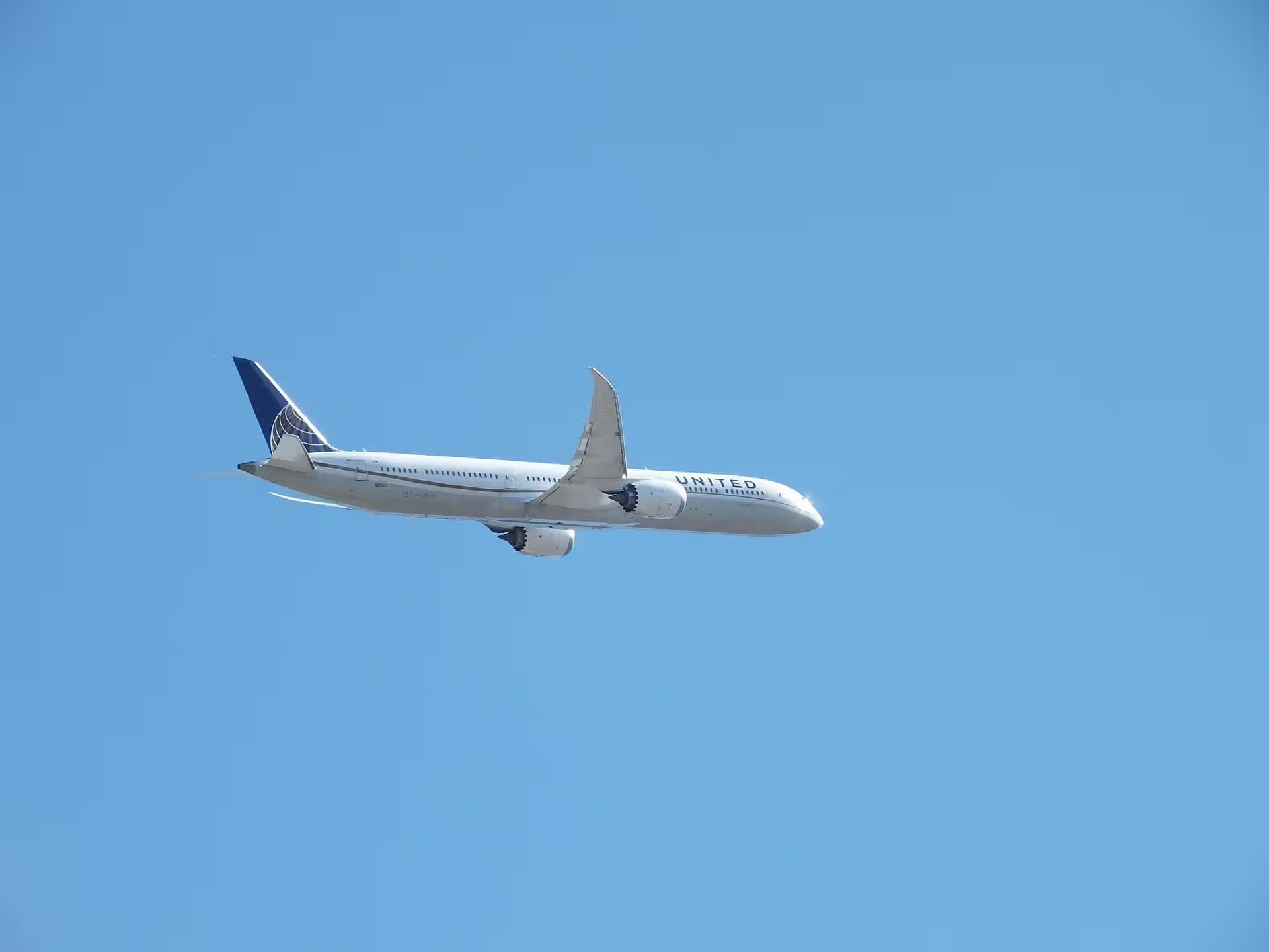 N17002 — Twin-engine aircraft