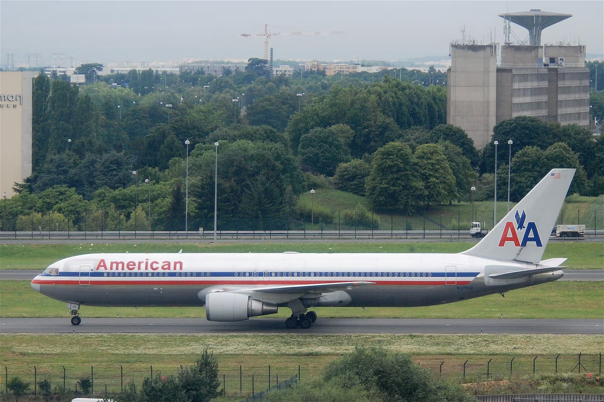 N379AA — Twin-engine aircraft