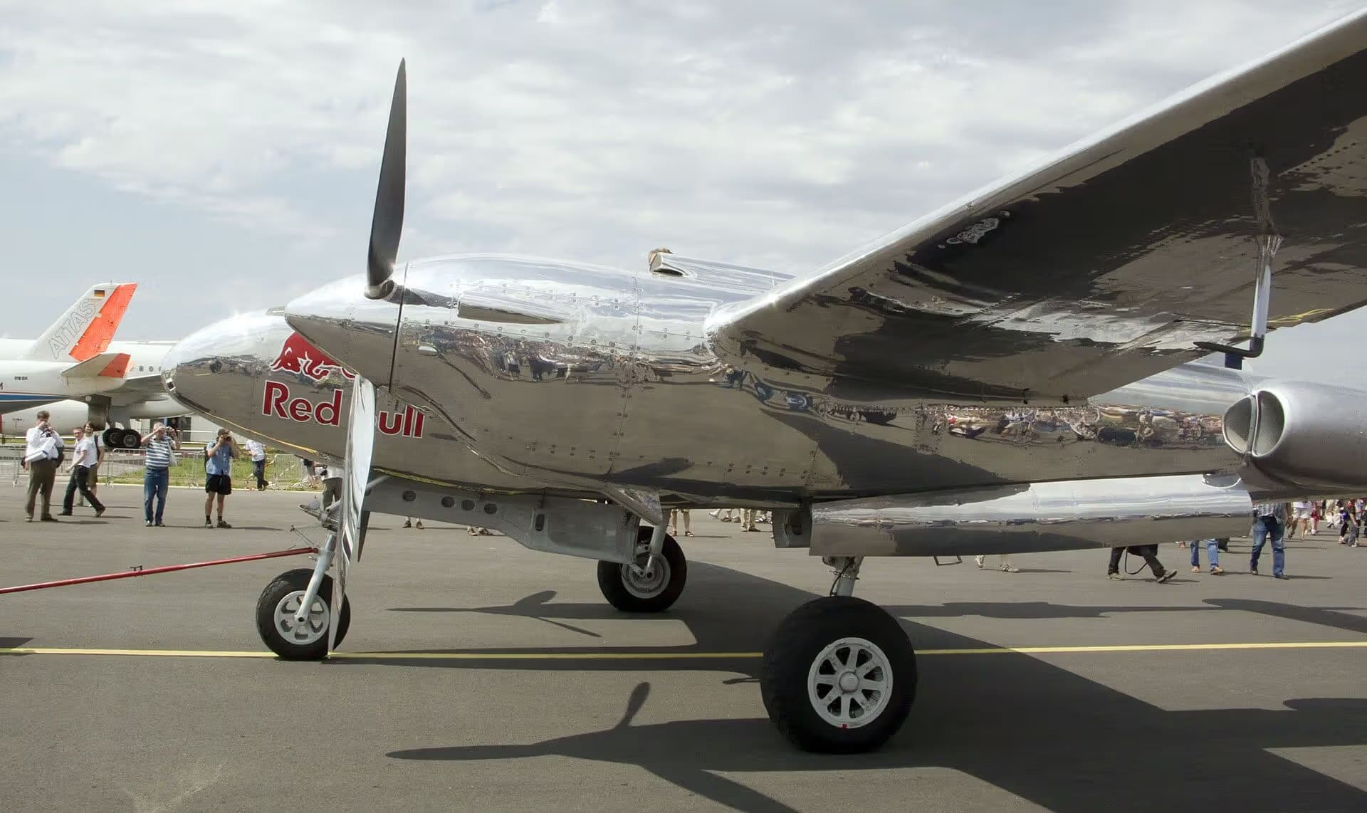 N25Y — Lockheed