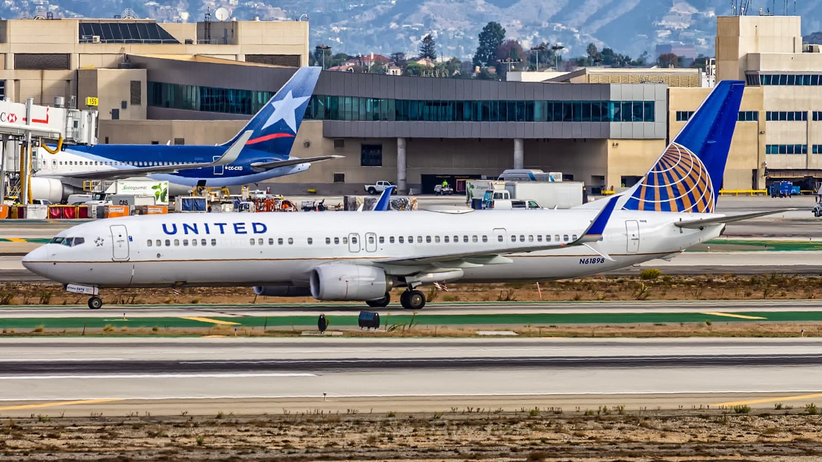 N61898 — Boeing