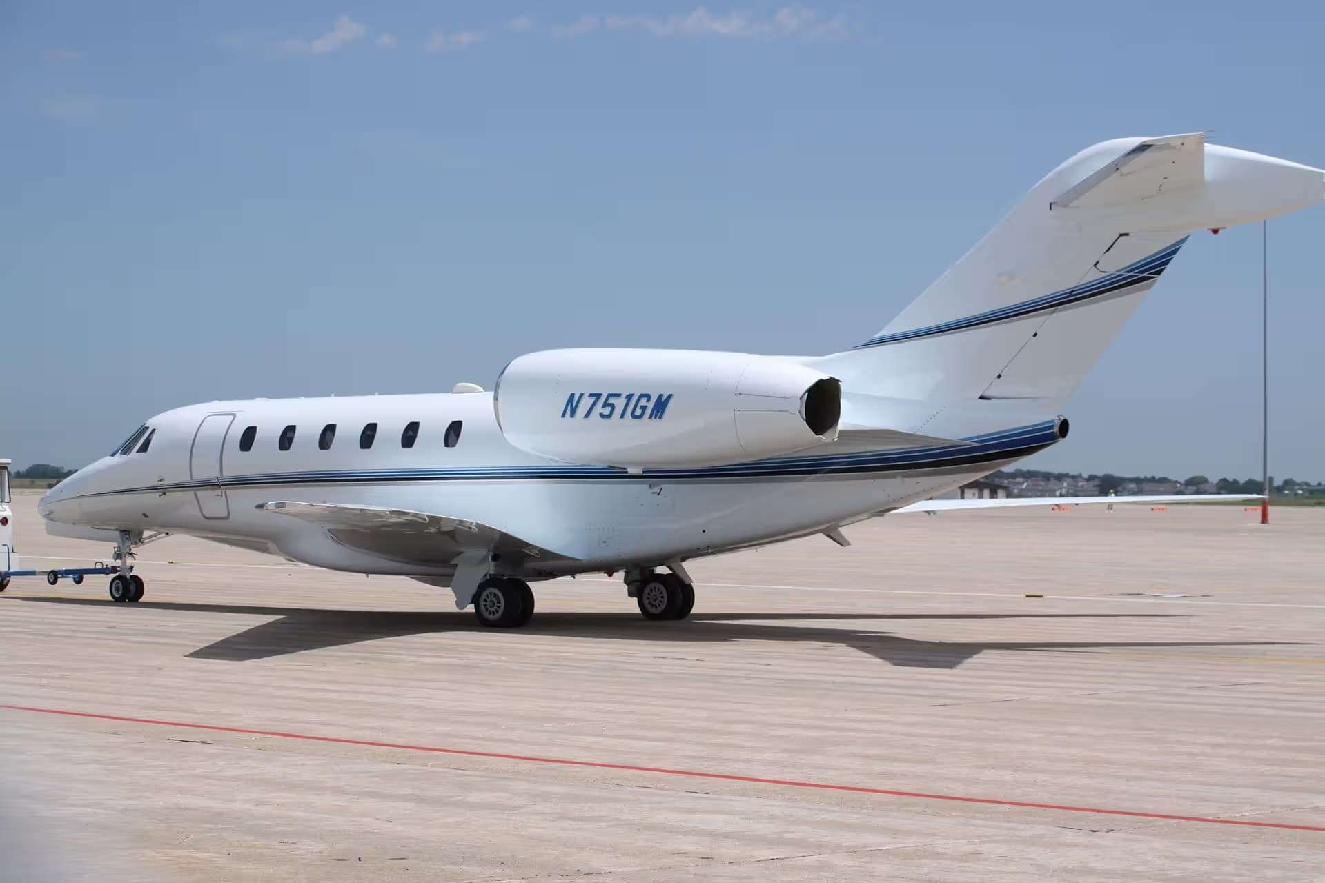 N751GM — Business jet
