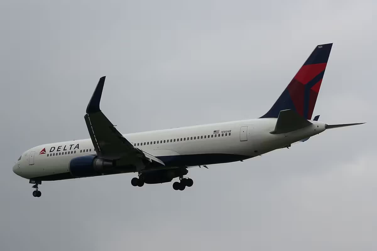 N1604R — Boeing