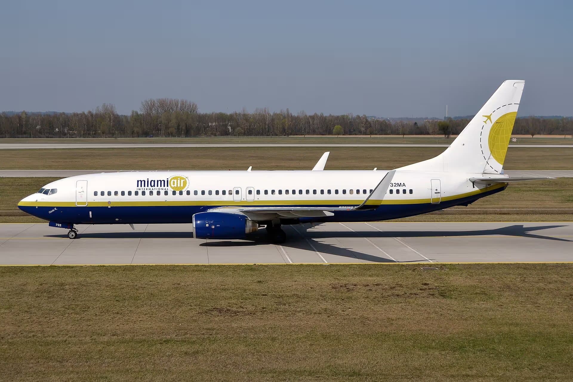 N732MA — Twin-engine aircraft