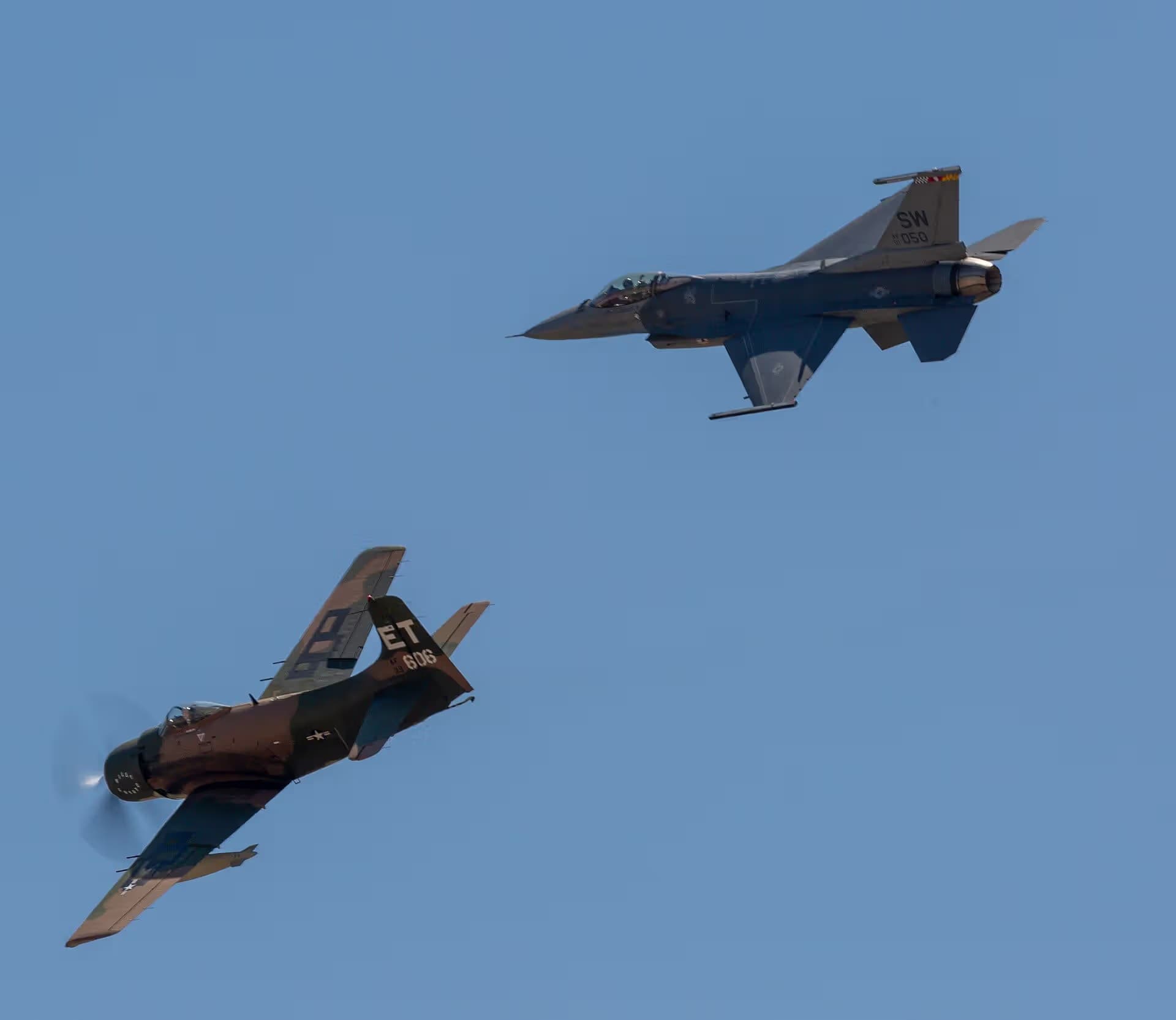 N39606 — Warbird