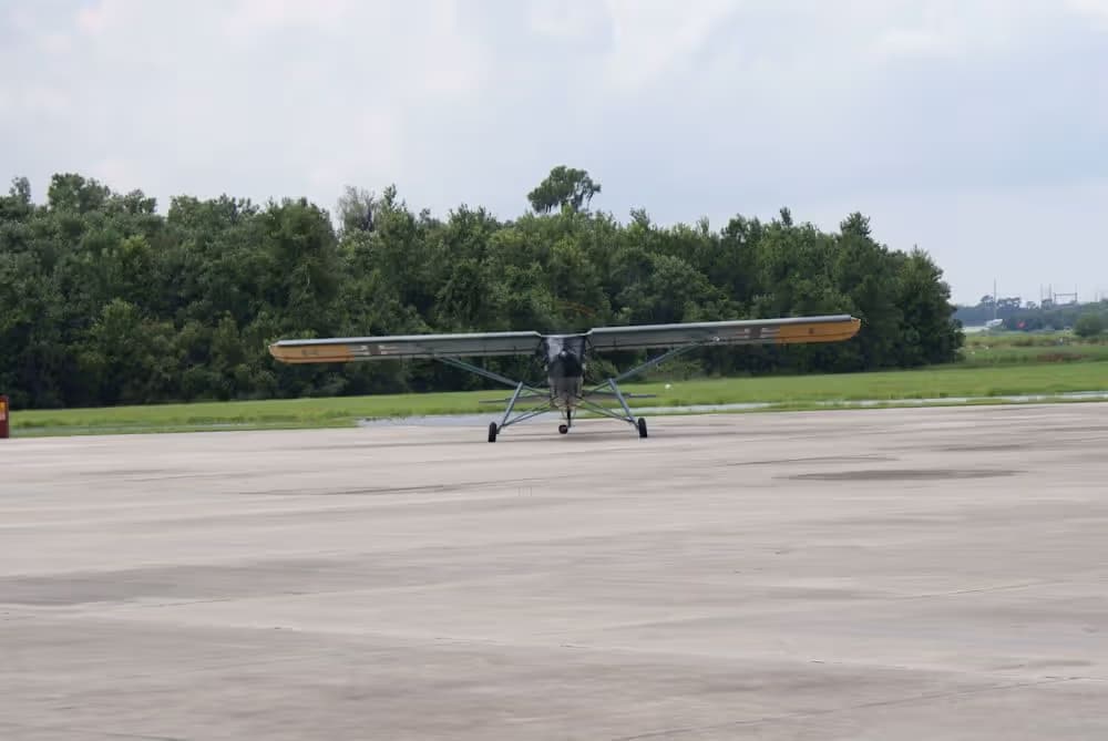 Unidentified — Single-engine aircraft