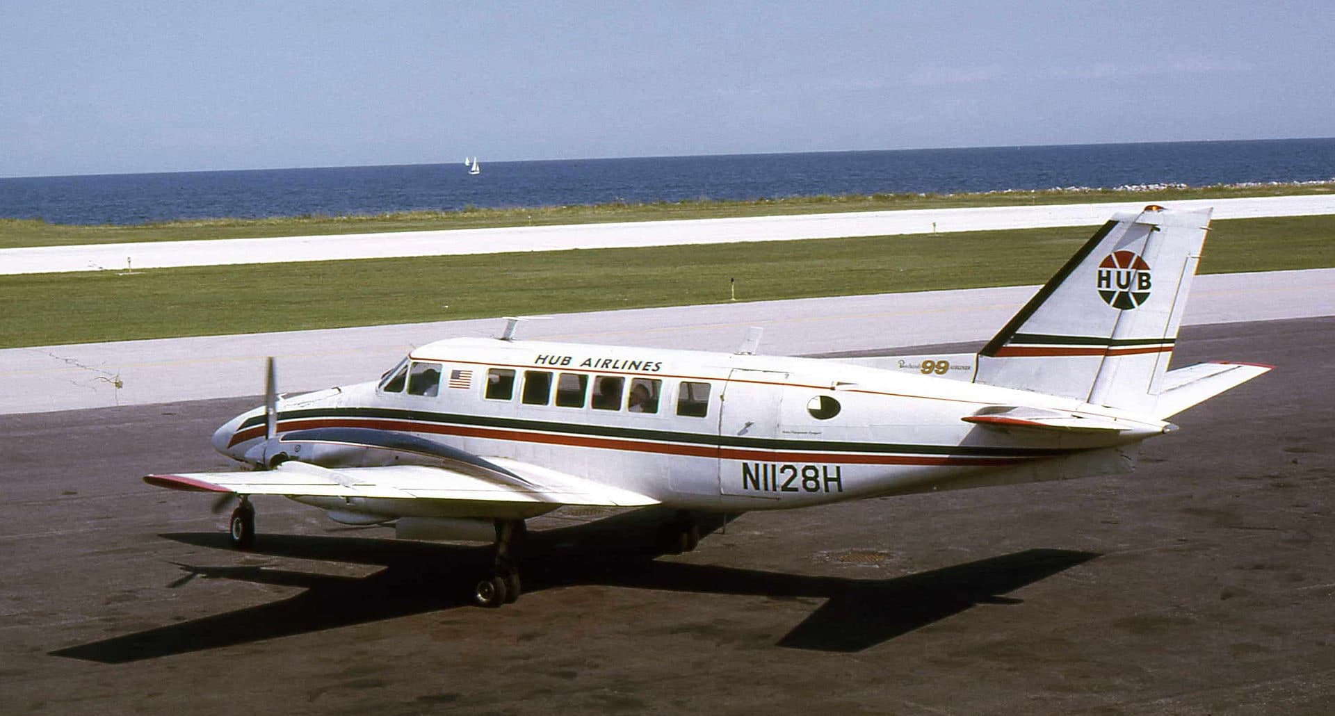 N1128H — Twin-engine aircraft