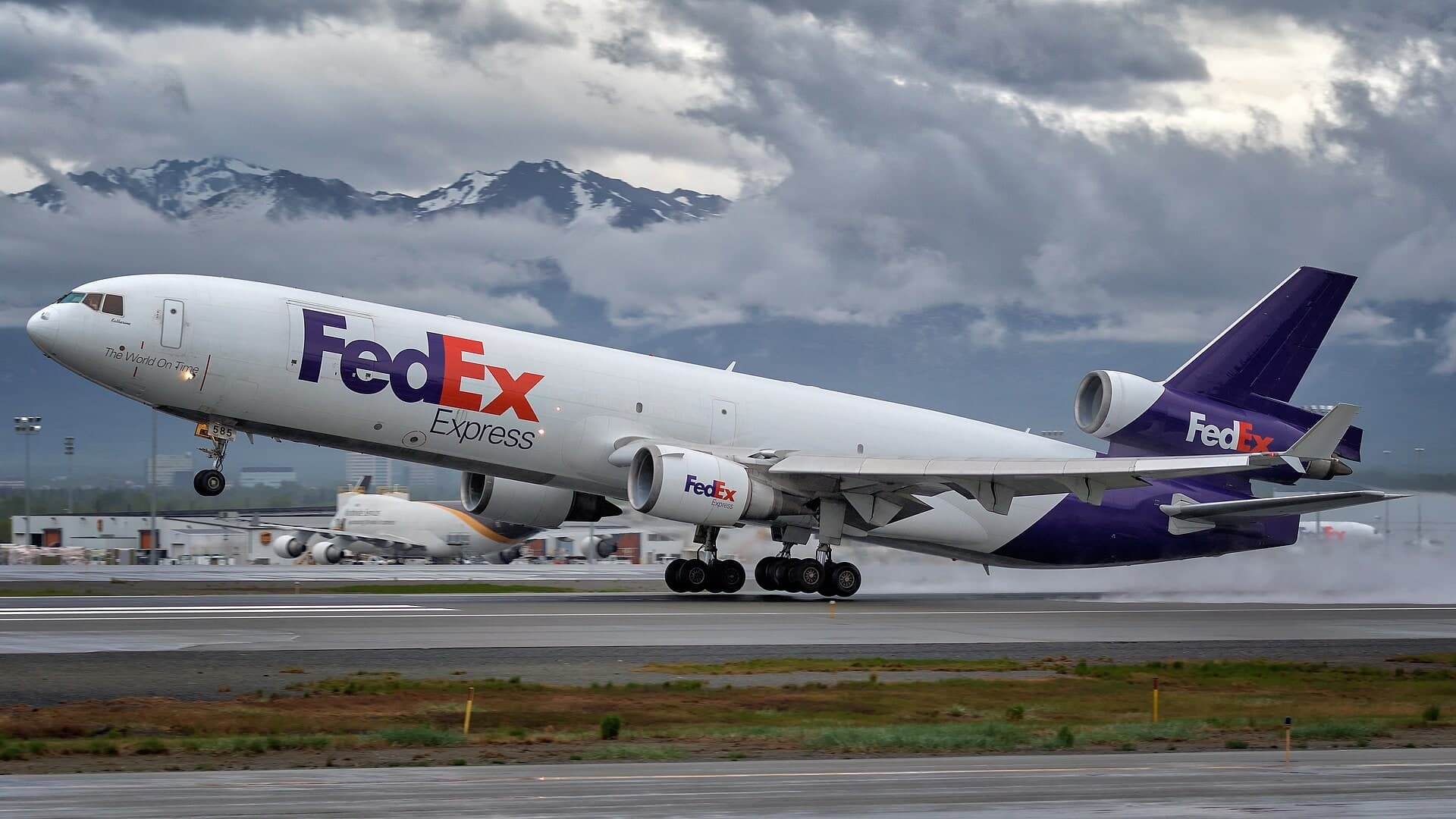 N585FE — Aircraft