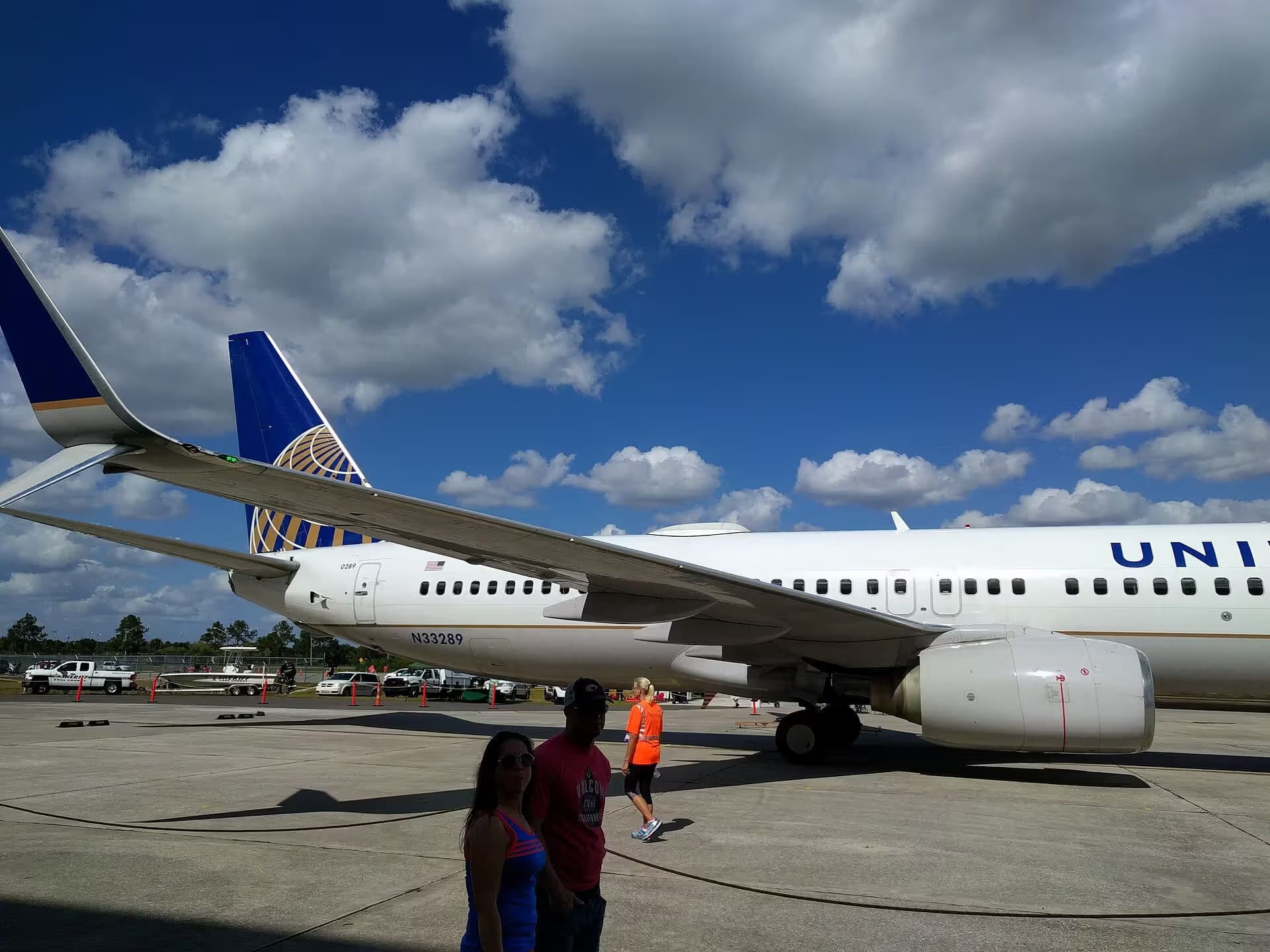 N33289 — Boeing