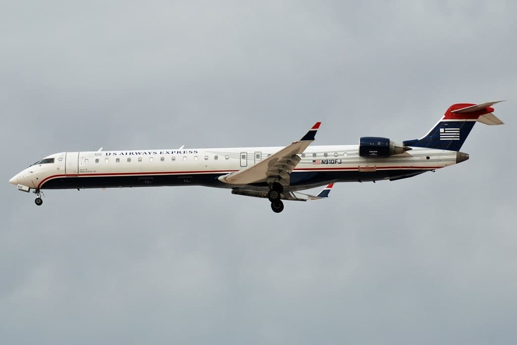 N910FJ — Bombardier
