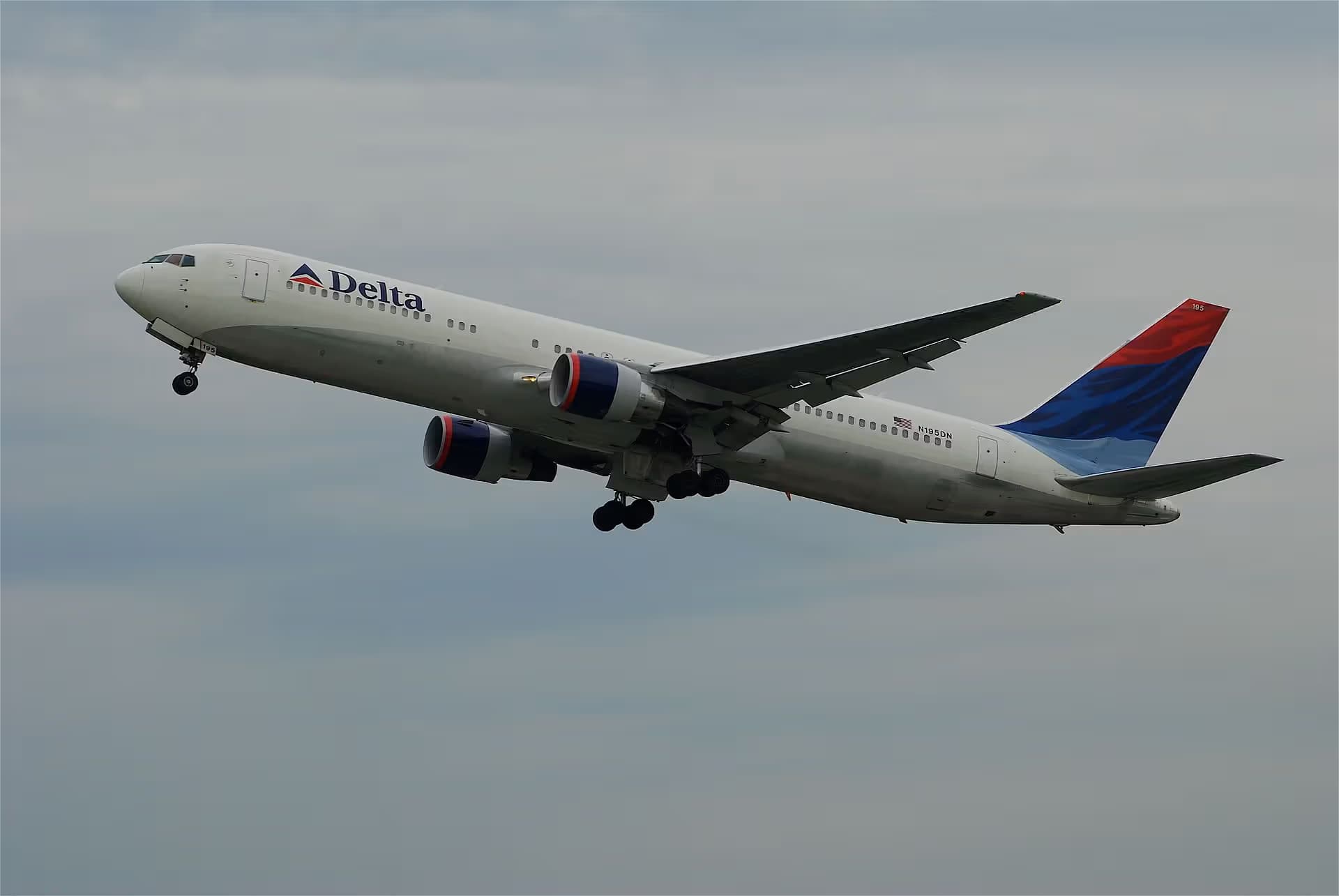N195DN — Boeing