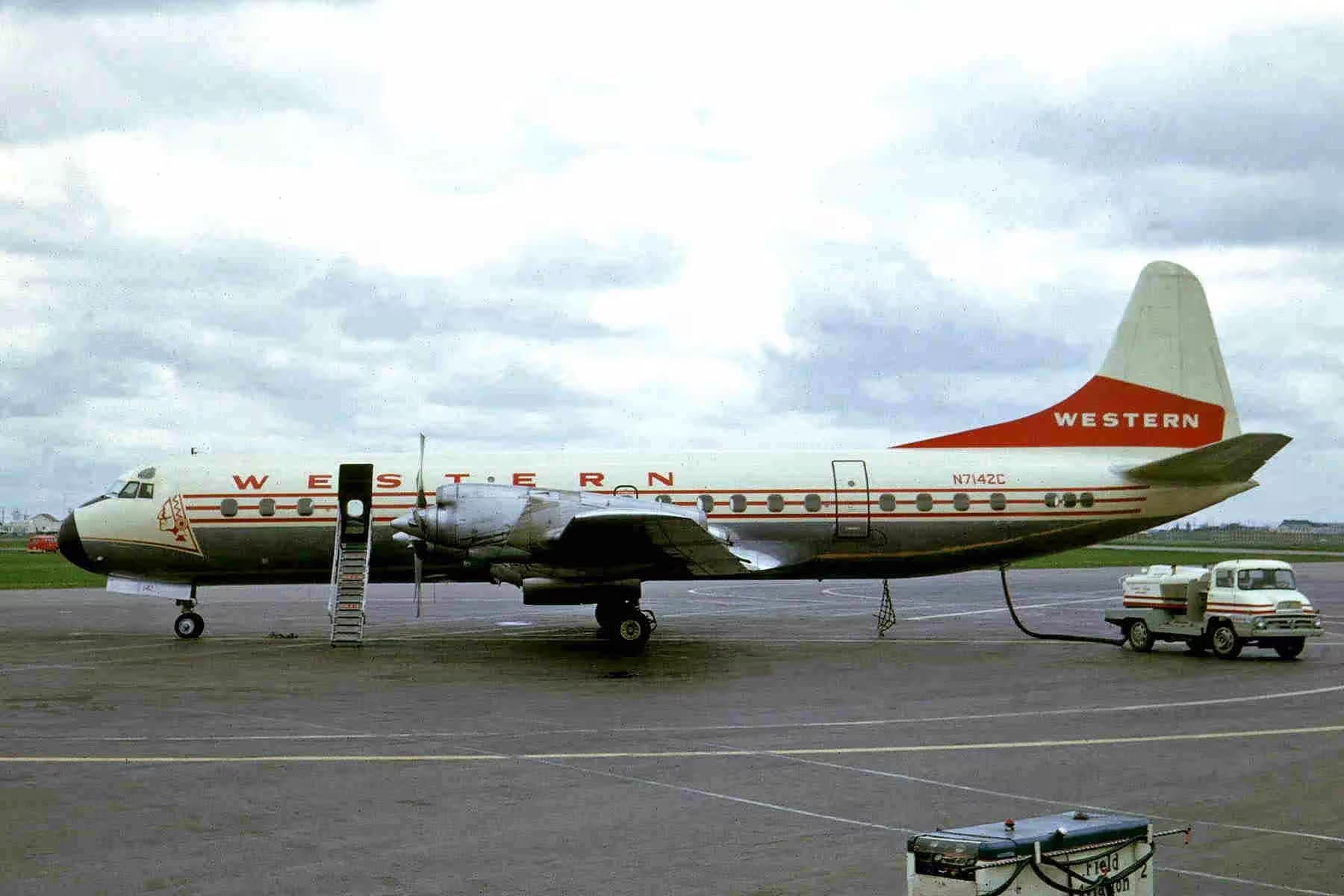 N7142C — Aircraft