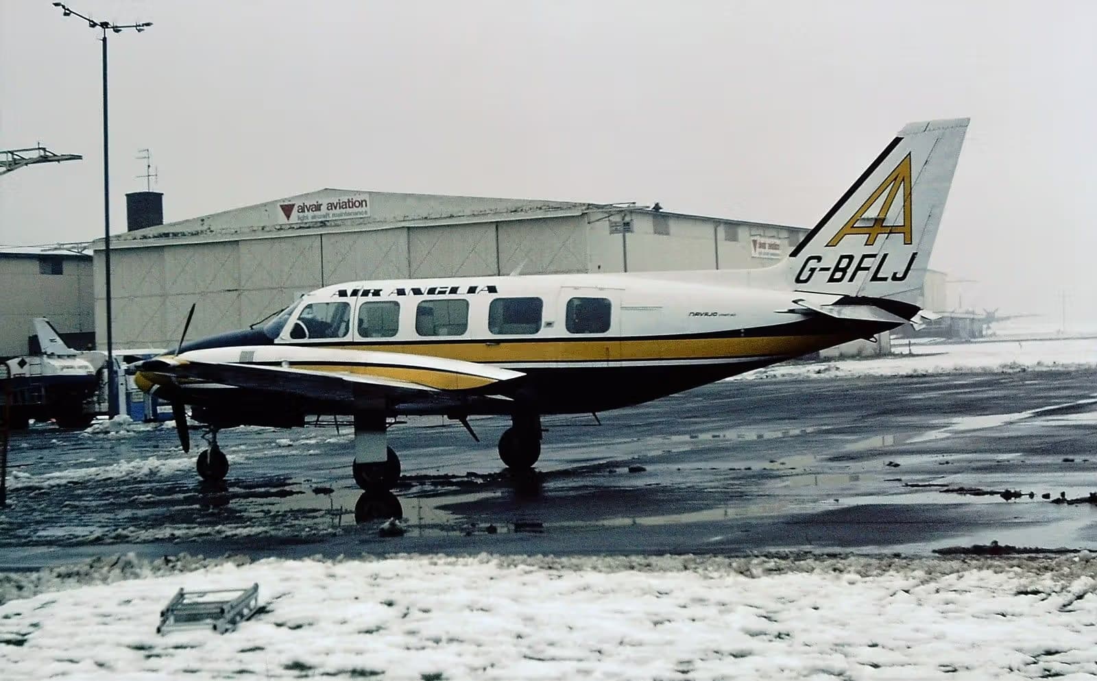 G-BFLJ — Piper