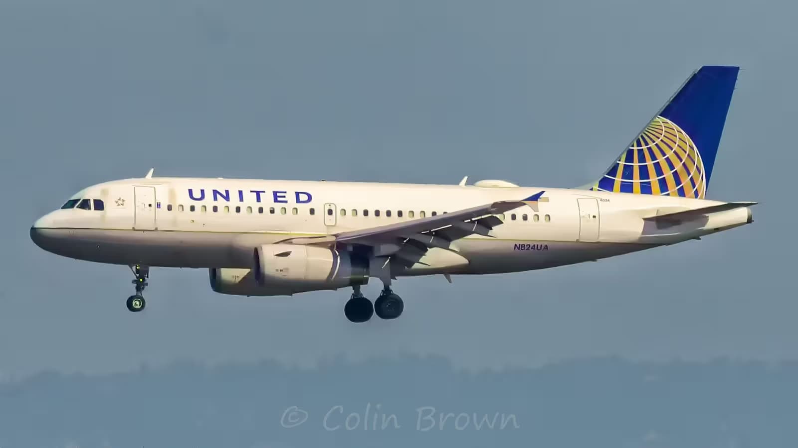 N824UA — Airbus