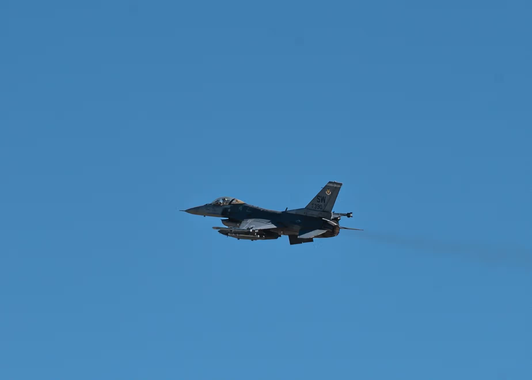 Unidentified — Single-engine aircraft