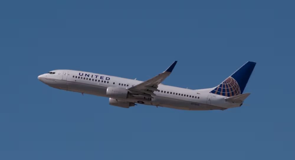 N77518 — Twin-engine aircraft