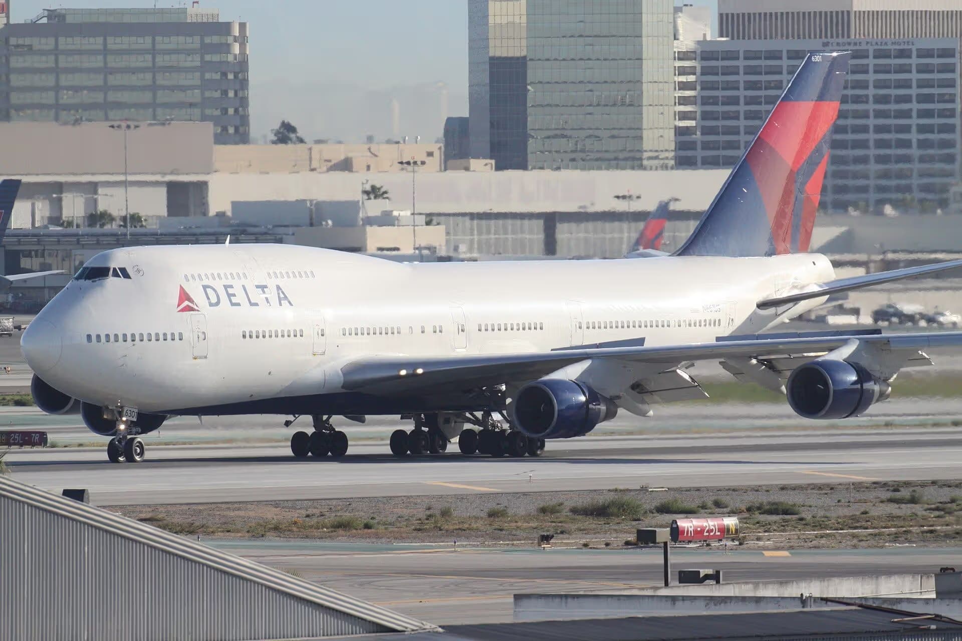 N661US — Boeing