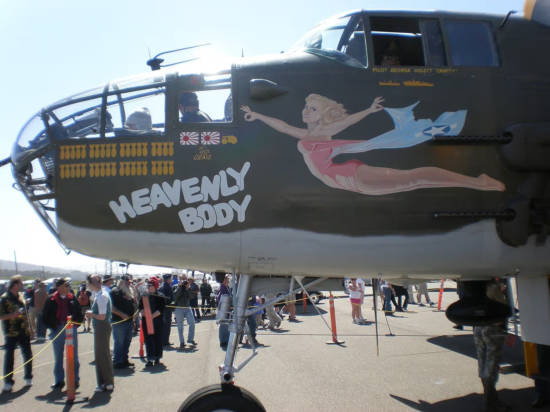 Unidentified — Twin-engine aircraft