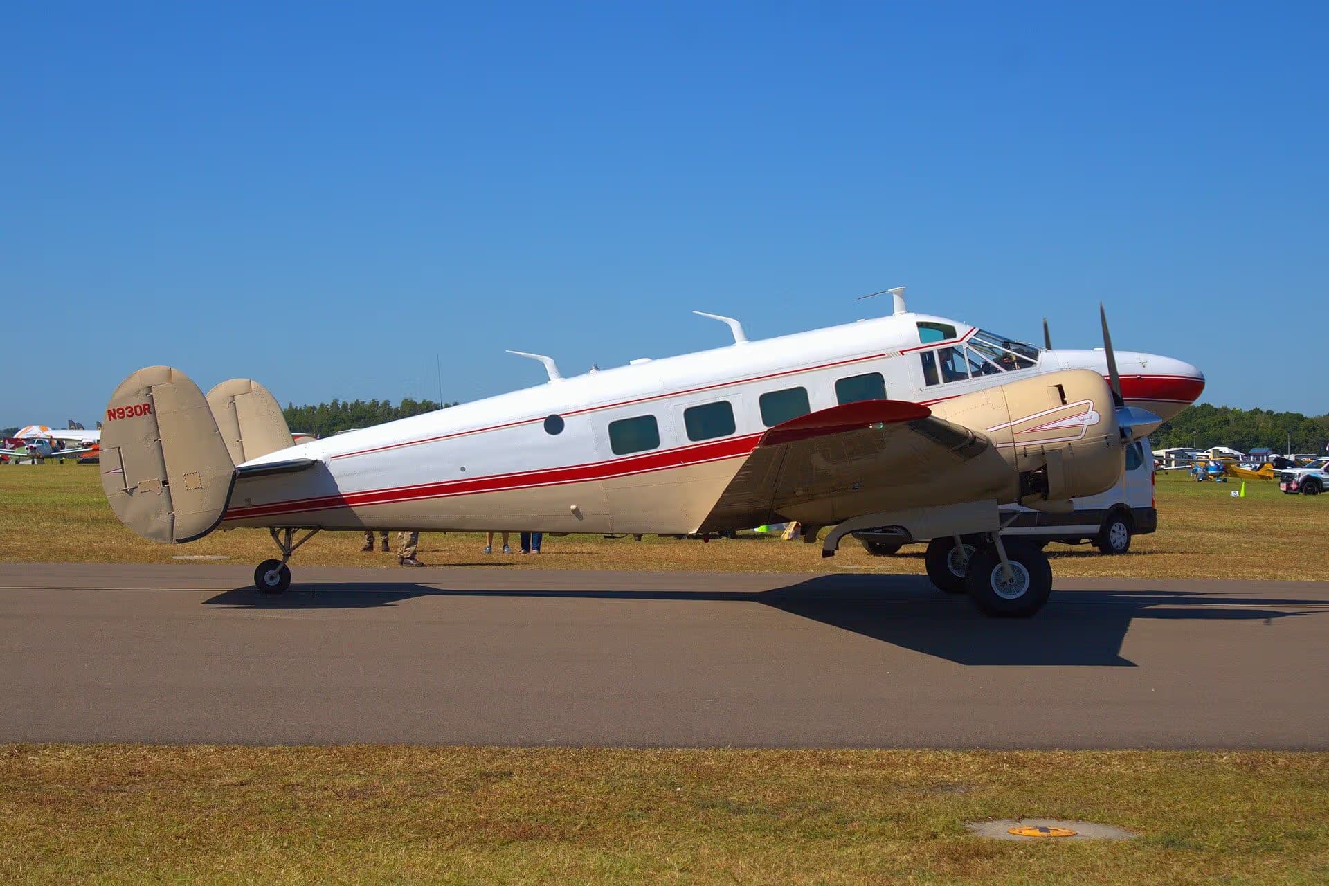 N930R — Twin-engine aircraft
