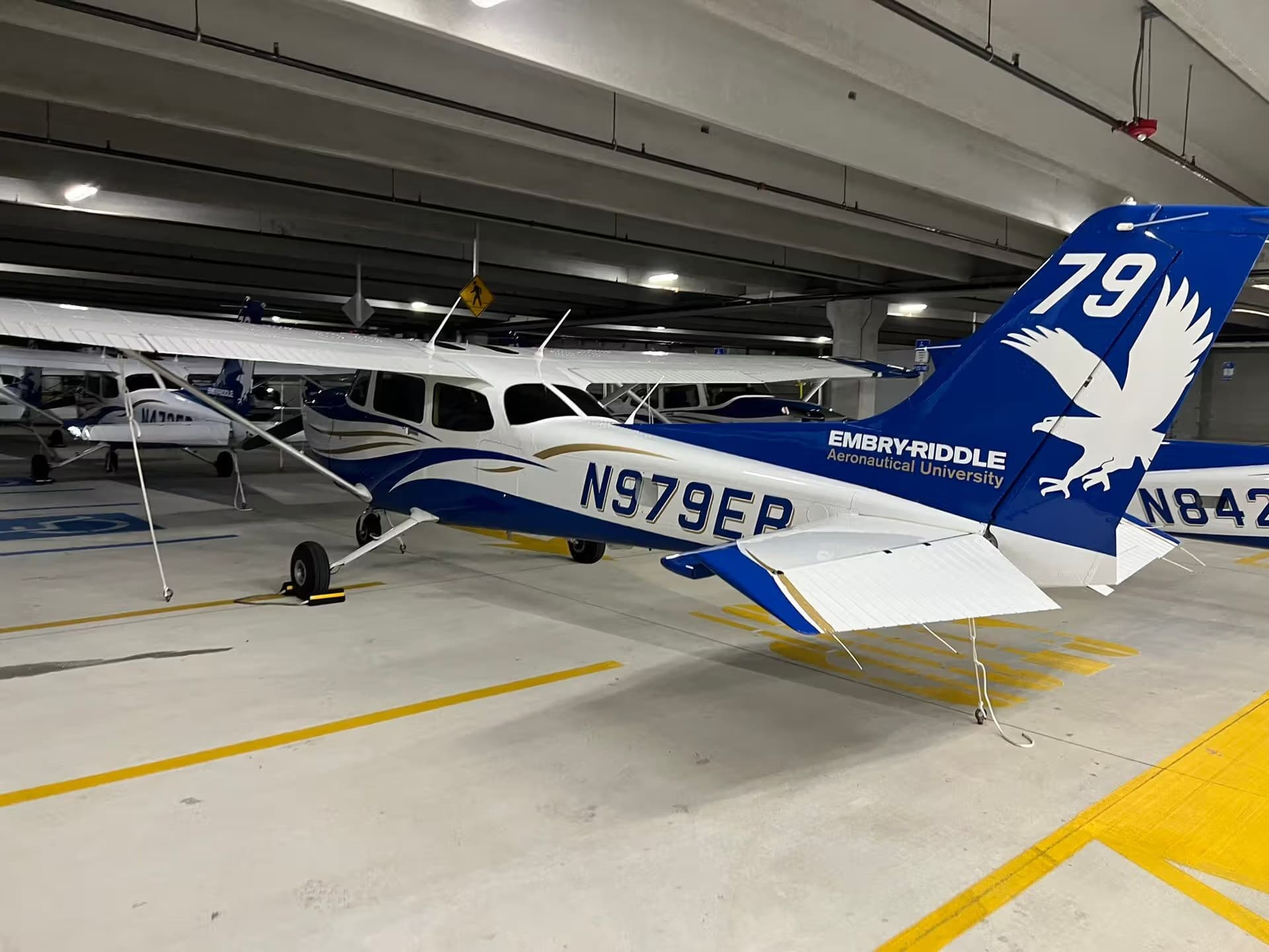 N979ER — Aircraft