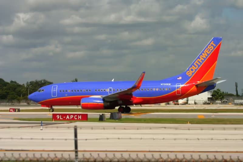 N730SW — Twin-engine aircraft