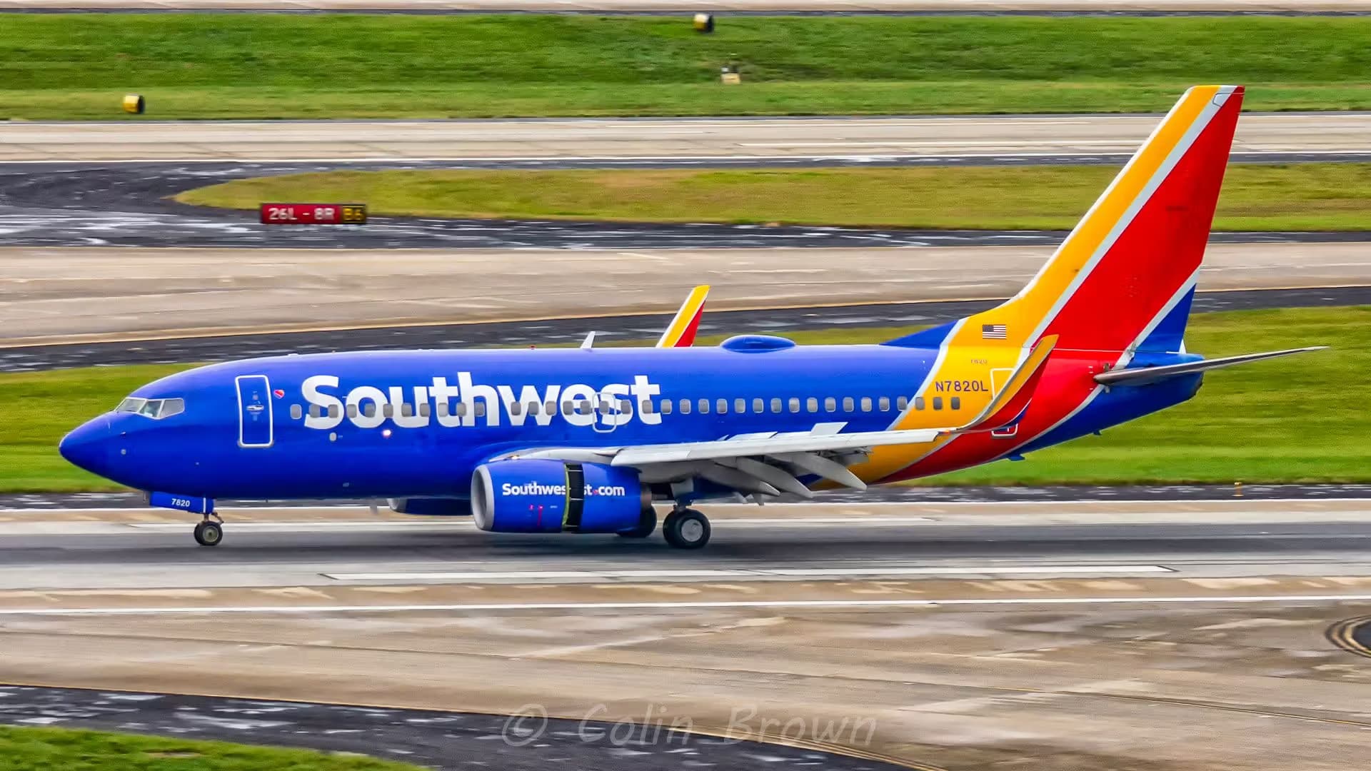 N7820L — Boeing