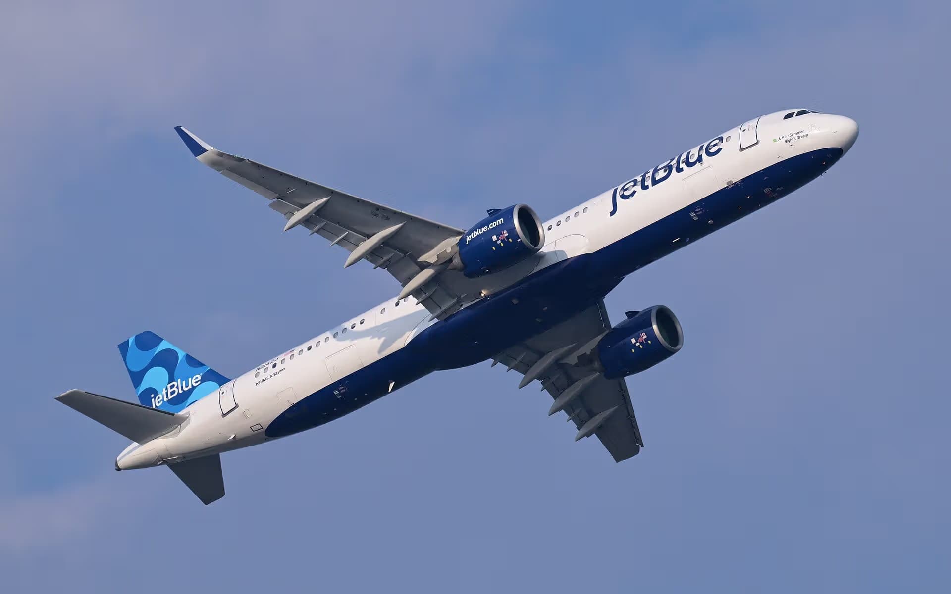 N2142J — Airbus