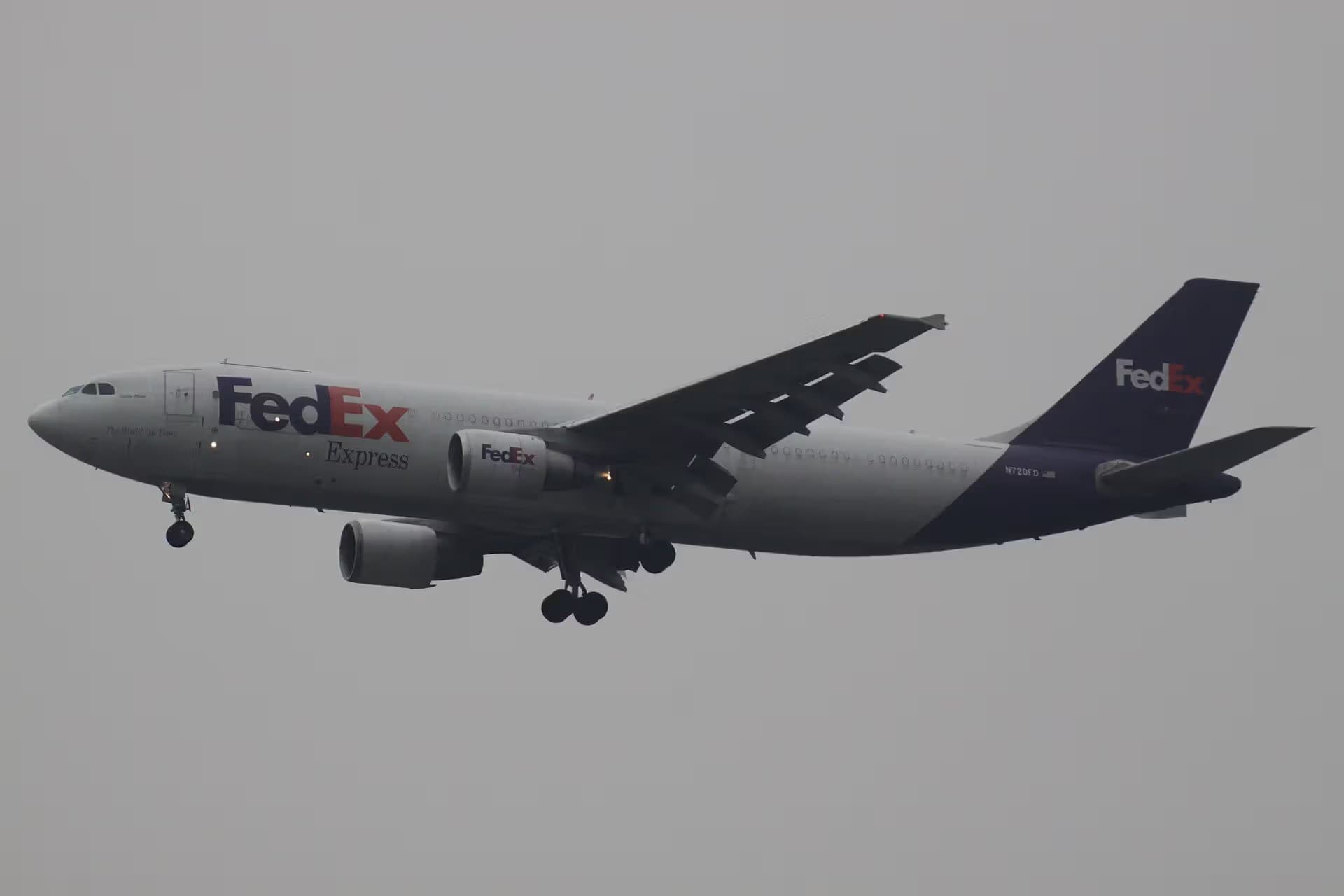 N720FD — Twin-engine aircraft