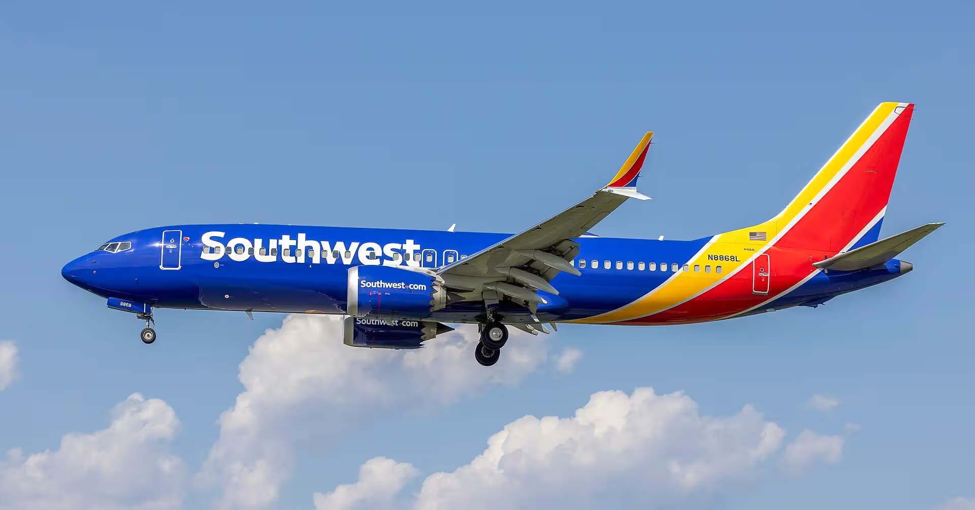 N8868L — Boeing