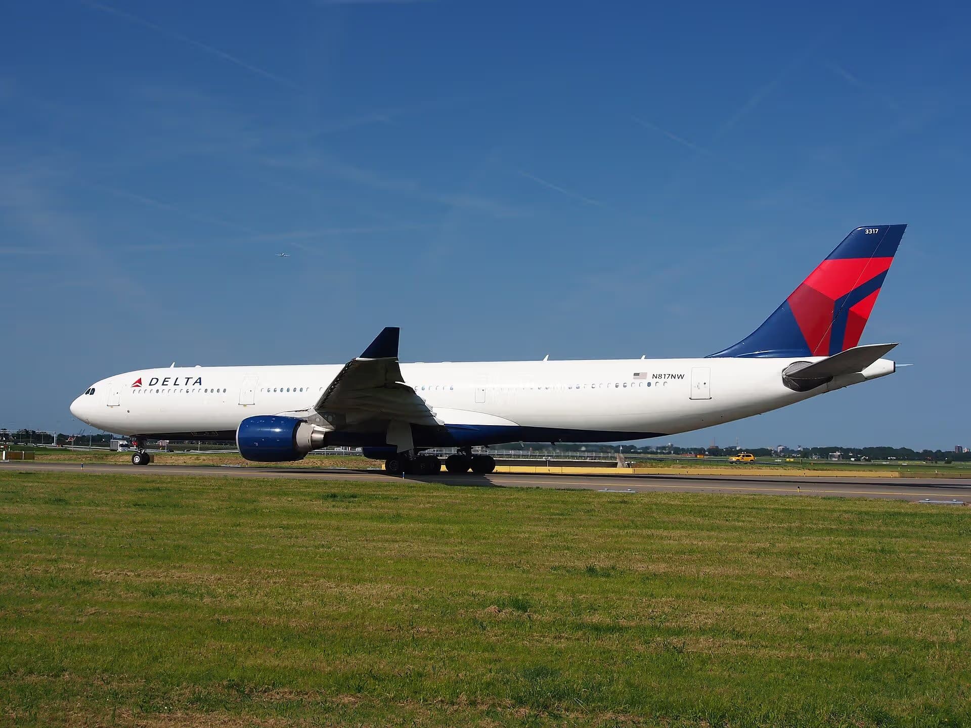 N817NW — Airbus