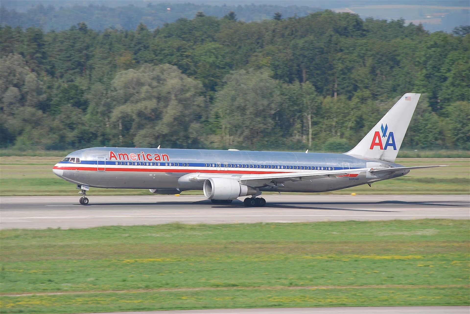 N393AN — Boeing