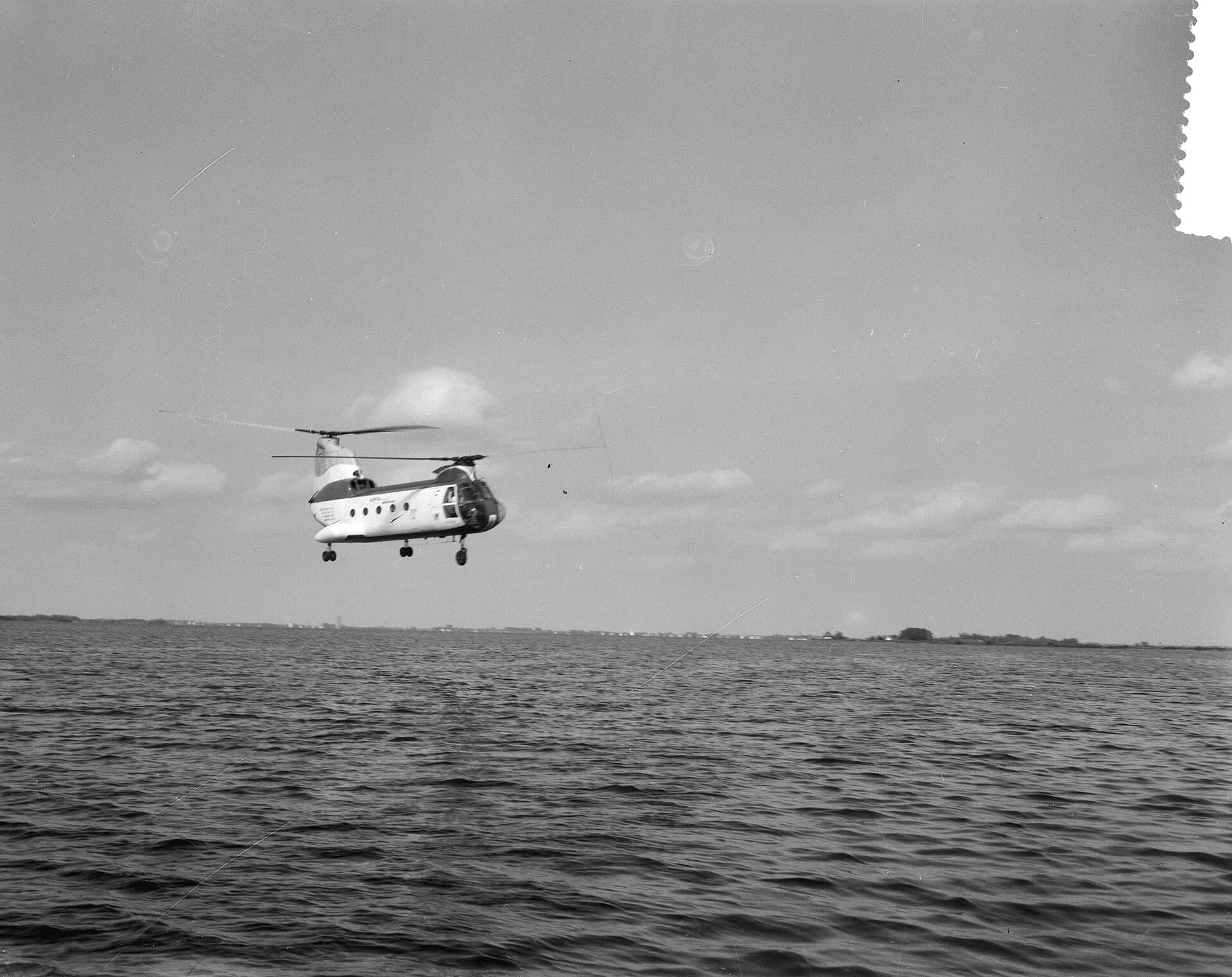 N74060 — Helicopter