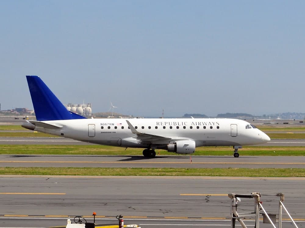 N867RW — Embraer