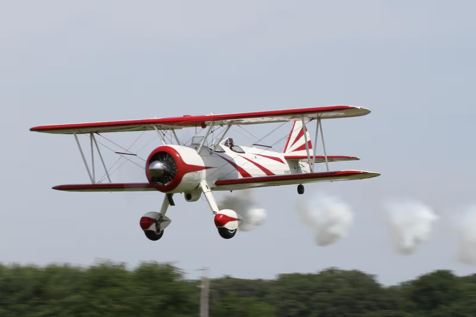 N75697 — Single-engine aircraft