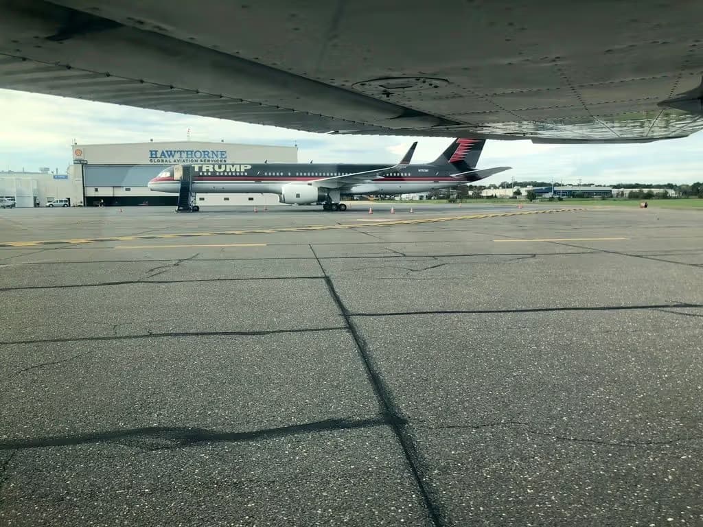 N757AF — Twin-engine aircraft at Long Island MacArthur Airport