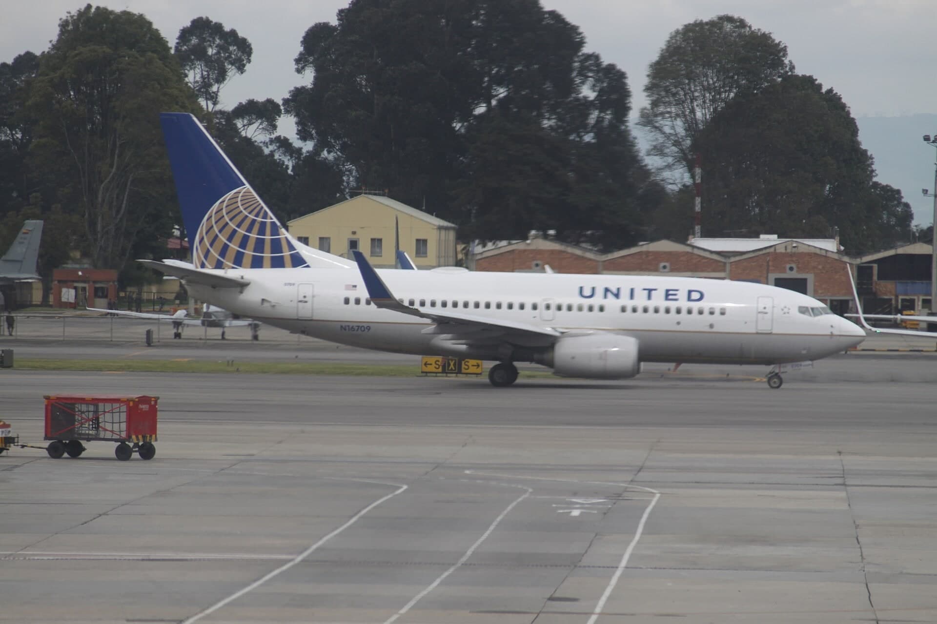 N16709 — Boeing
