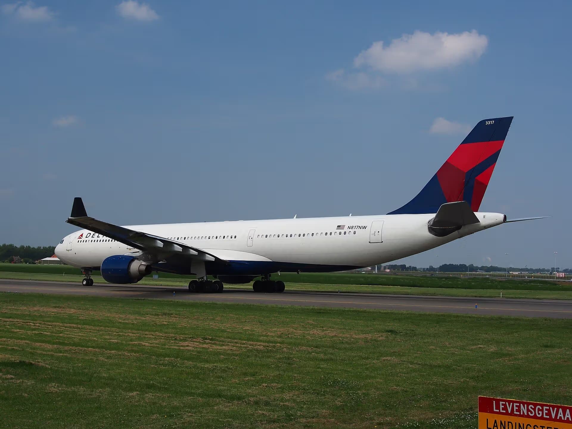 N817NW — Airbus