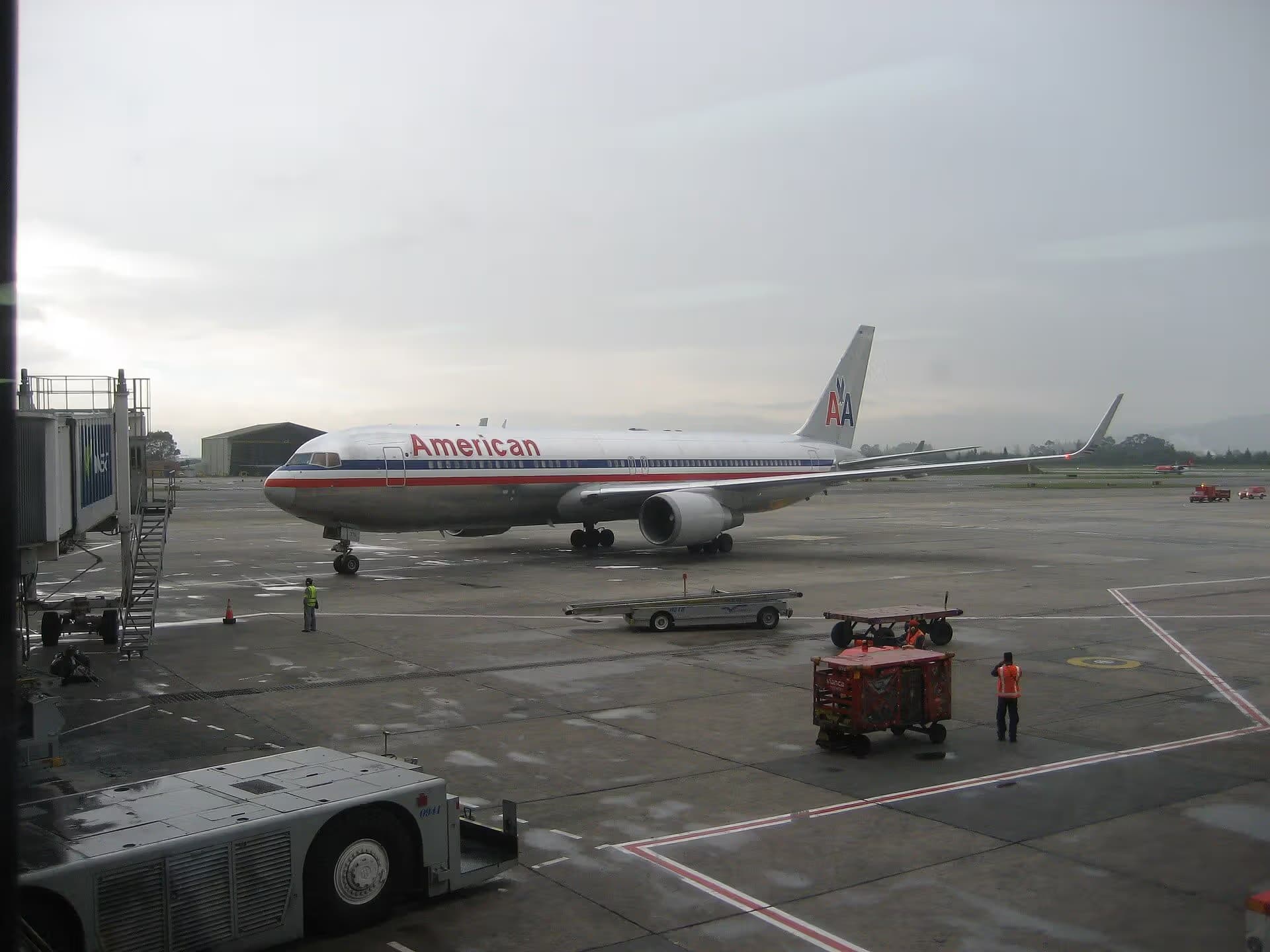 N379AA — Boeing