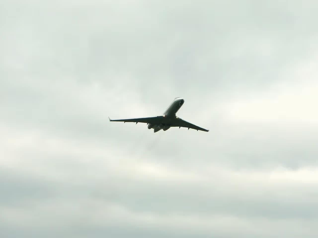 VP-BEN — Aircraft