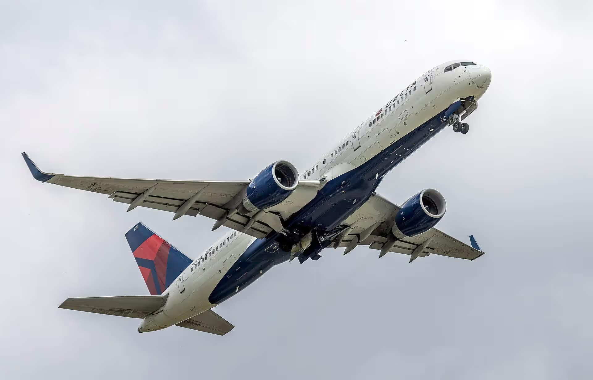 N6710E — Boeing