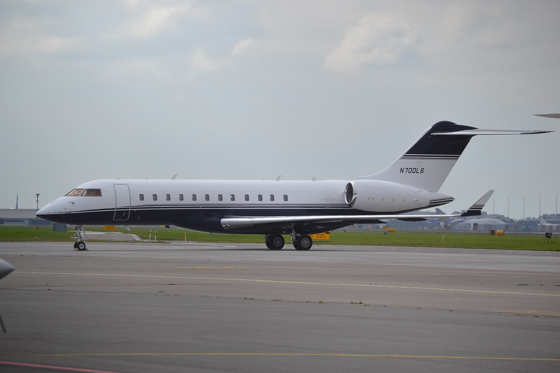 N700LS — Business jet