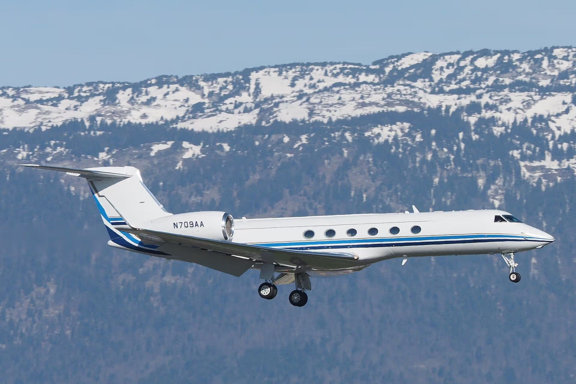 N709AA — Gulfstream