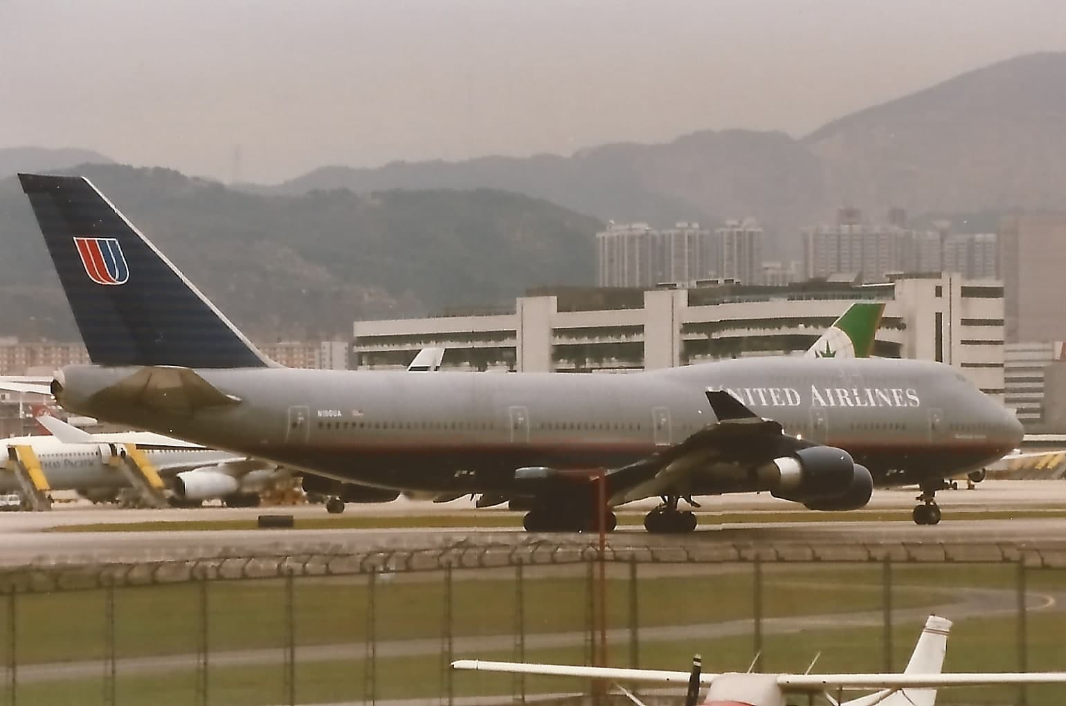 N186UA — Boeing