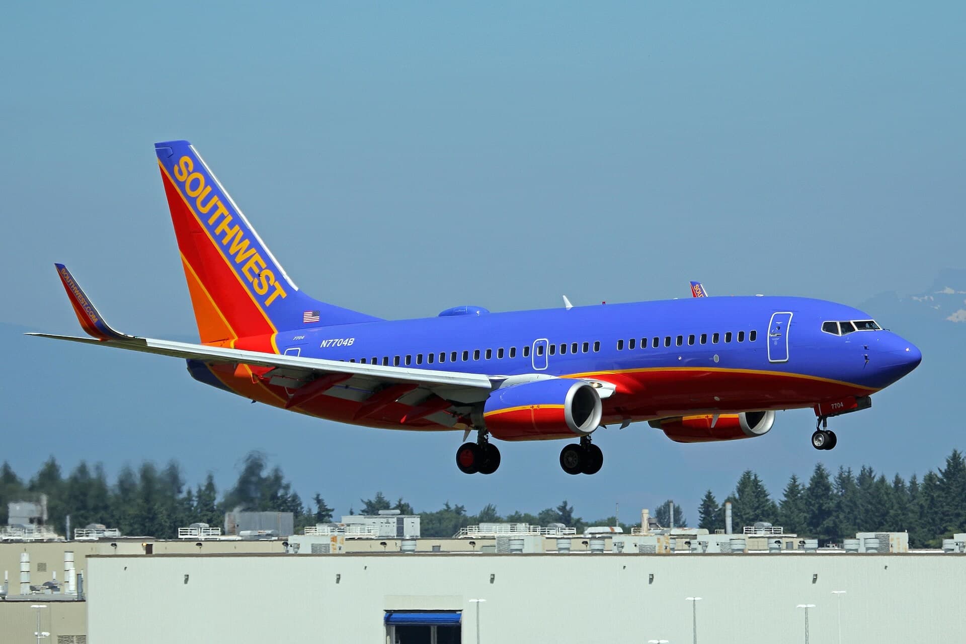 N7704B — Boeing