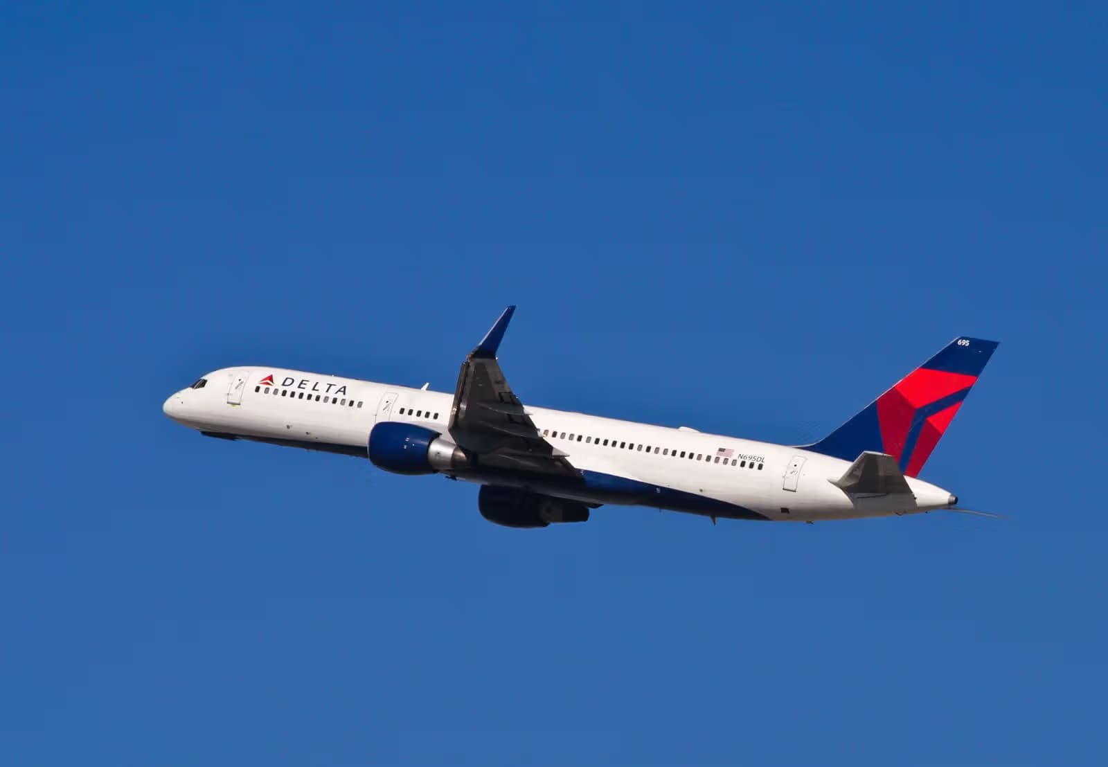 N695DL — Boeing