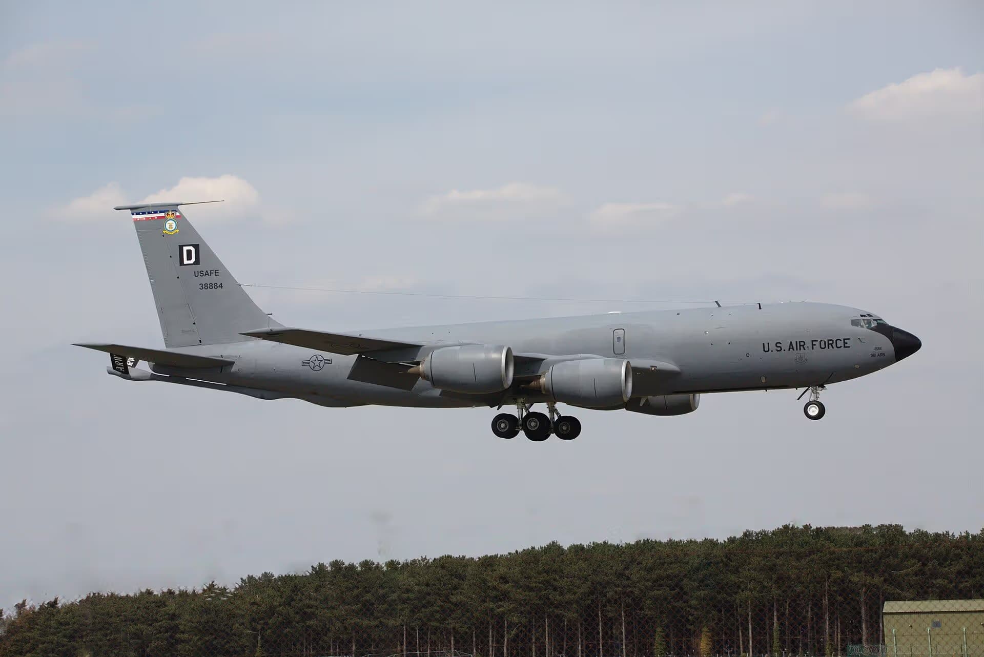 Unidentified — Boeing