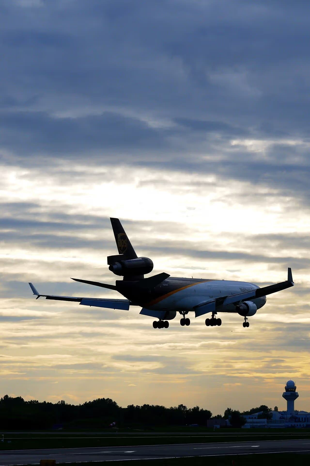 N279UP — Douglas