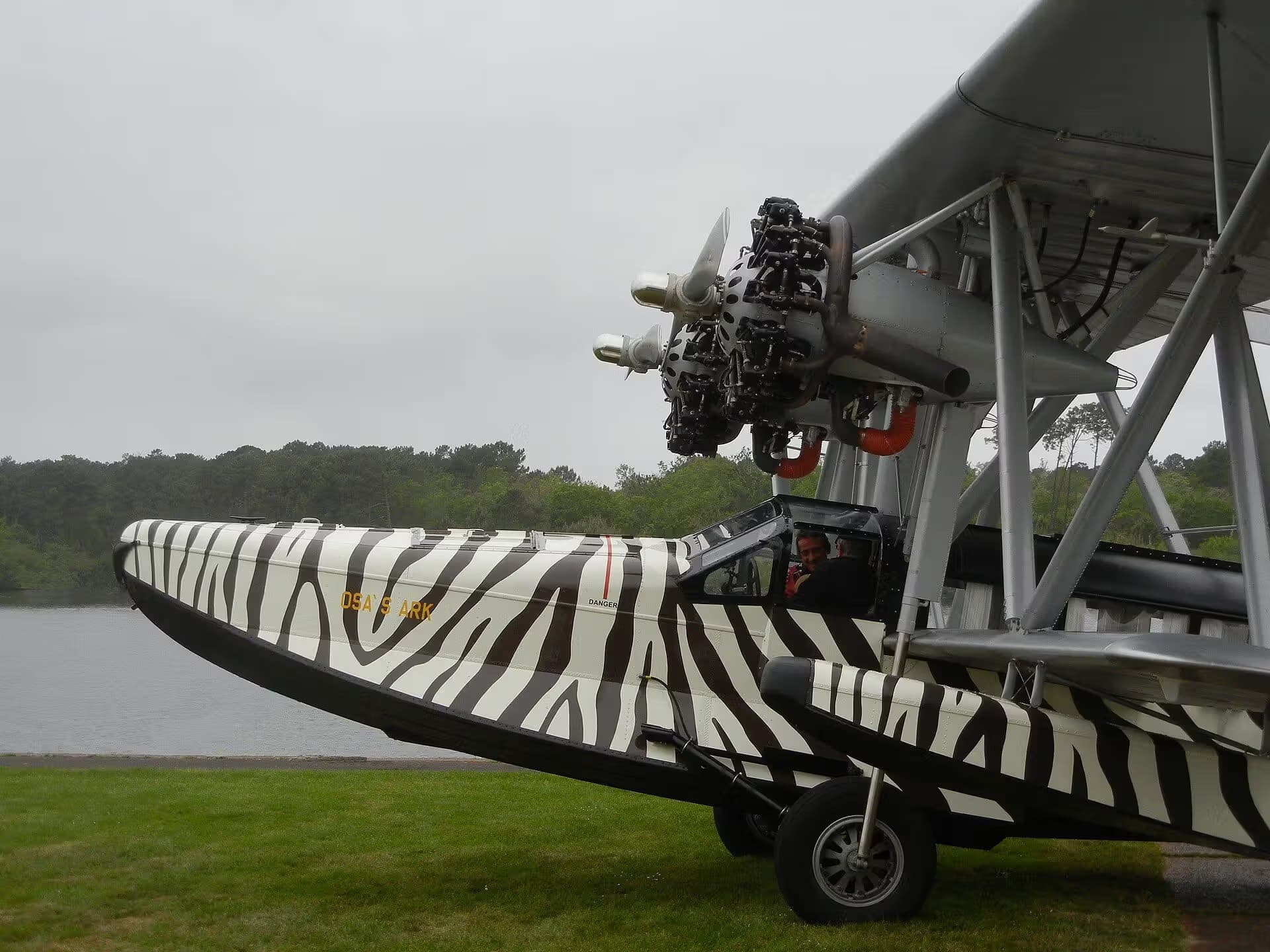 Unidentified — Aircraft