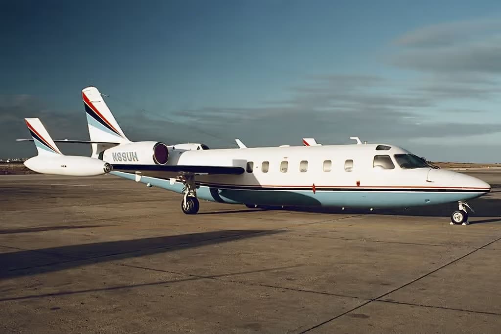 N89UH — Business jet